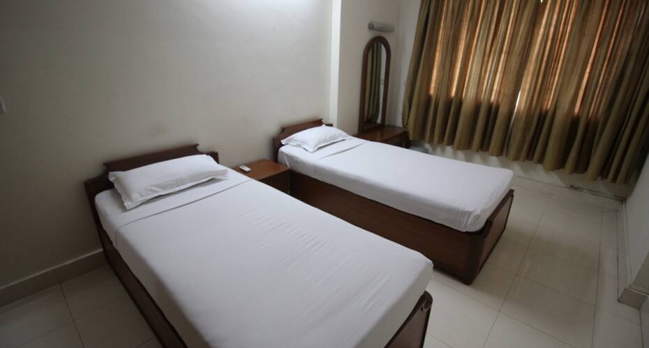Roxel Inn Express Diamond District, Bangalore 4